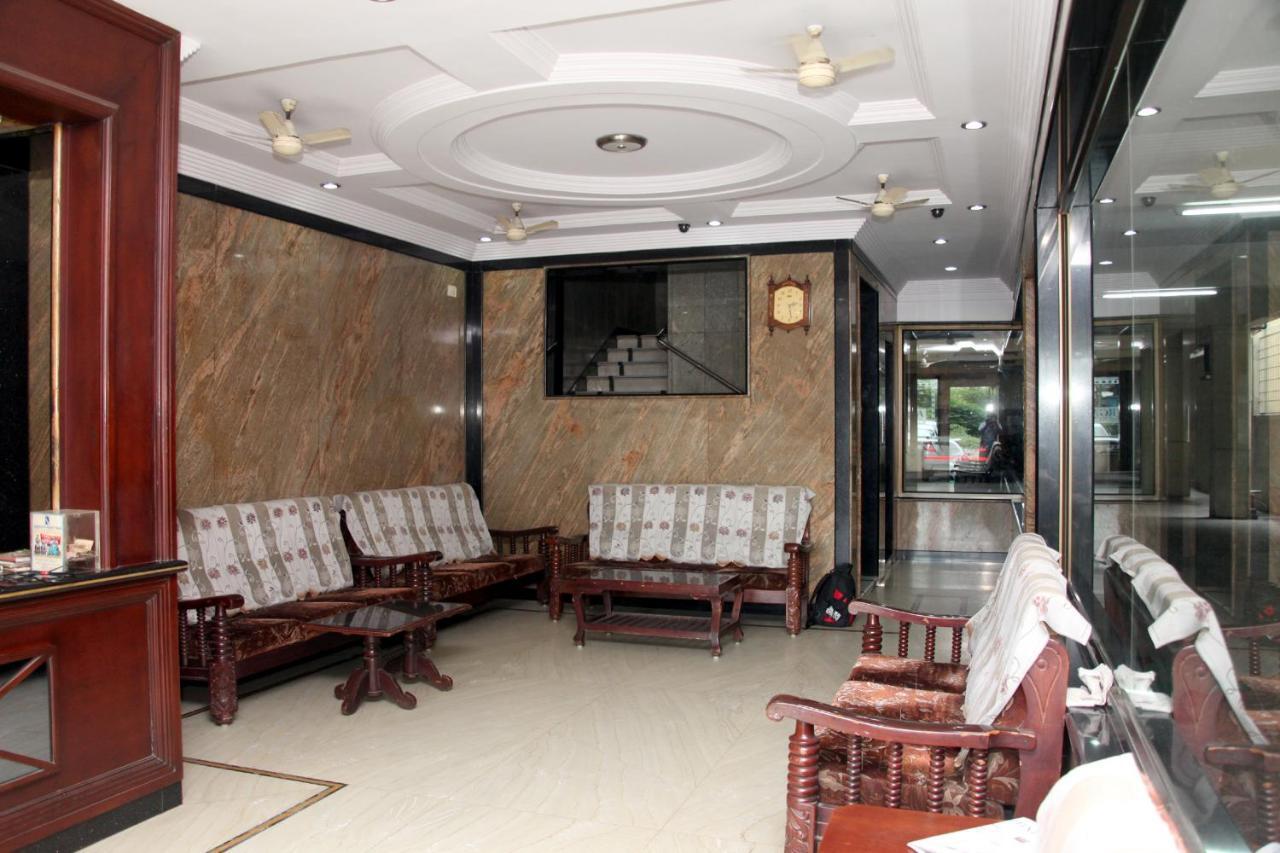 Durga Residency Hotel Tirupati Exterior photo