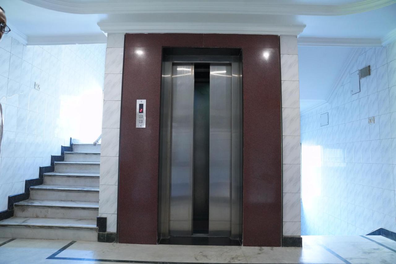 Durga Residency Hotel Tirupati Exterior photo